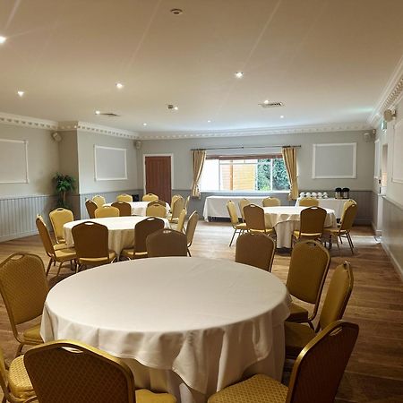 ホテル The Corbet Arms Uffington  エクステリア 写真