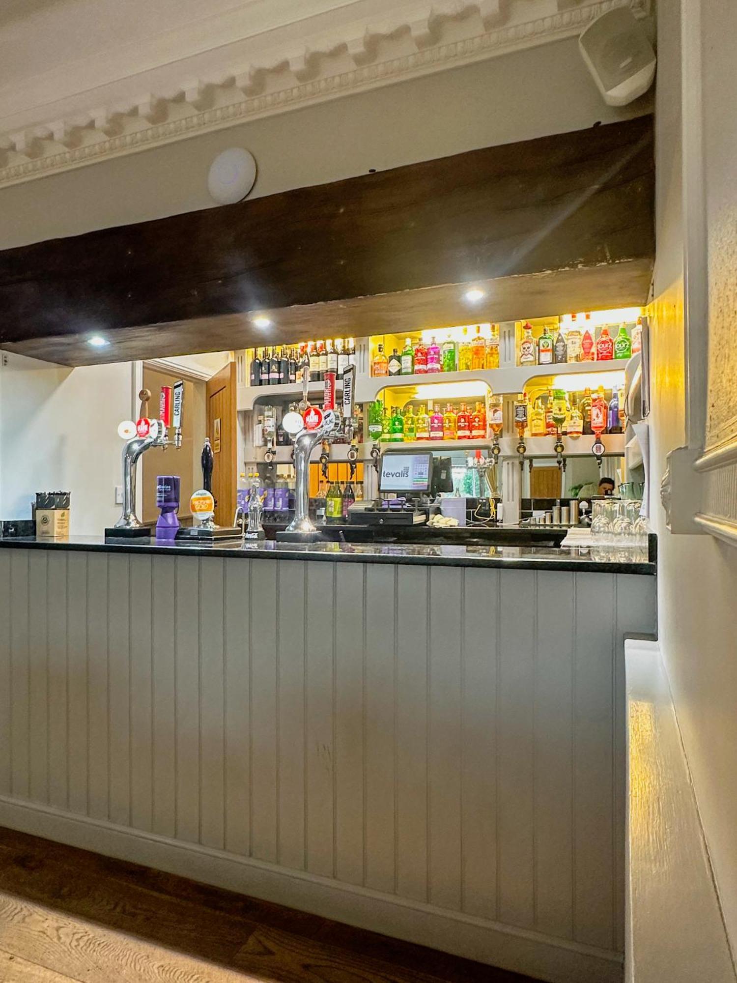 ホテル The Corbet Arms Uffington  エクステリア 写真